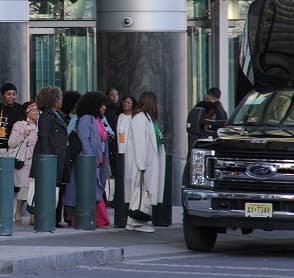 Mid-Size Shuttle Buses